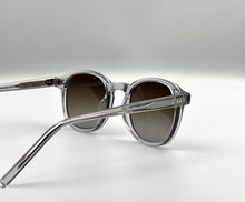 Load image into Gallery viewer, Clear Helios Gradient Brown Lens