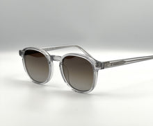 Load image into Gallery viewer, Clear Helios Gradient Brown Lens