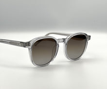 Load image into Gallery viewer, Clear Helios Gradient Brown Lens