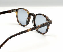 Load image into Gallery viewer, Tortoise Shell Helios
