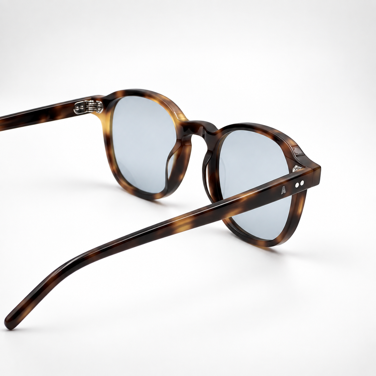 Tortoise Shell Helios